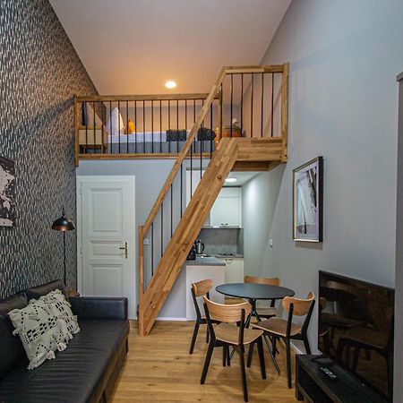 Main Train Station Apartment Close To The The Main Square! プラハ エクステリア 写真