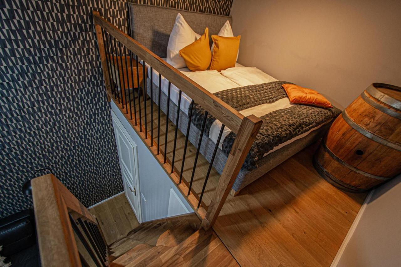 Main Train Station Apartment Close To The The Main Square! プラハ エクステリア 写真